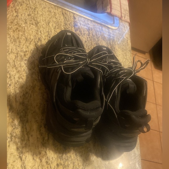 Balenciaga tracks - Picture 1 of 8